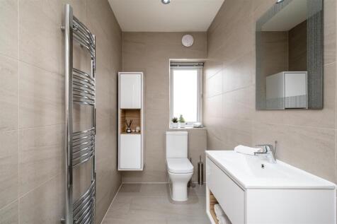 Cote Fold Bathroom