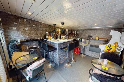 Case Road Bar