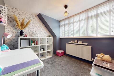 Kendal Drive Bedroom