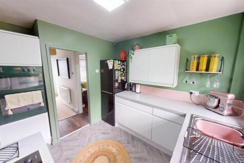 Kendal Drive Kitchen
