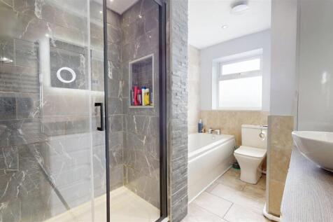 Stuart Crescent Bathroom