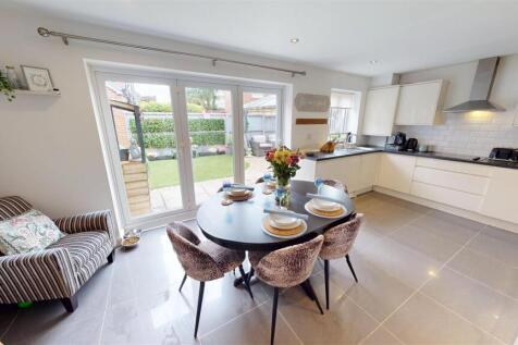 Brompton Close Kitchen Diner