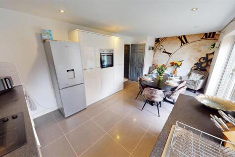 Brompton Close Kitchen Diner