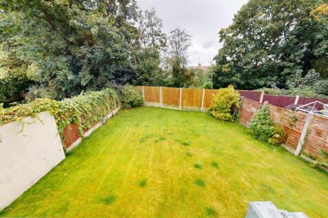Rookery Drive Rear Garden