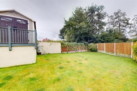 Rookery Drive Rear Garden