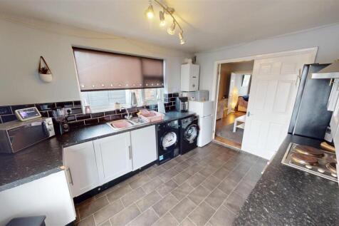Roland Avenue Kitchen