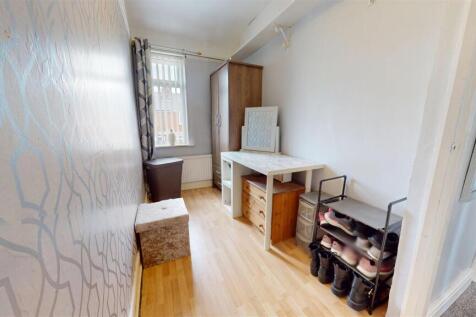 Roland Avenue Bedroom
