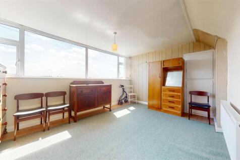 Hilltop Road Bedroom