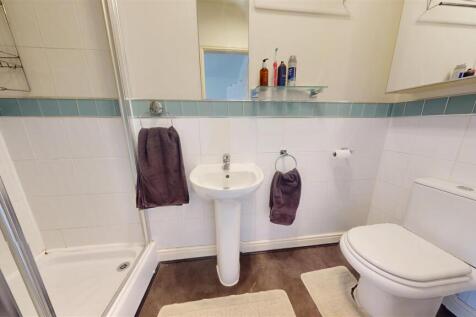 Darent Road En-suite