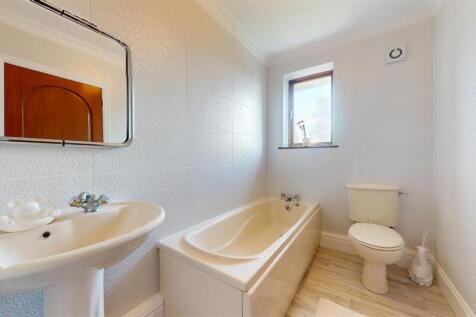 Moss Lane En-suite