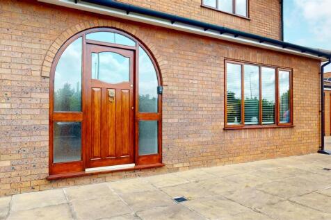 Moss Lane Front