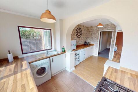Stanley Avenue Kitchen