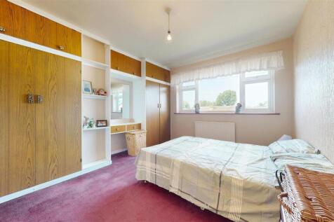 Stanley Avenue Bedroom