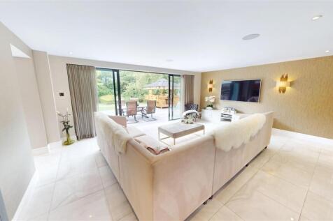 Westby, Gillars Lane Reception Room