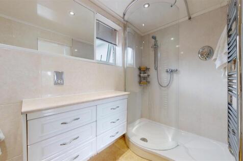Westby, Gillars Lane En-Suitr