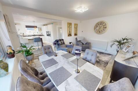 Seacroft Crescent Dining Room