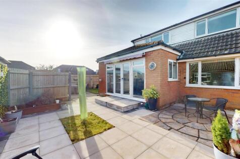 Seacroft Crescent Garden