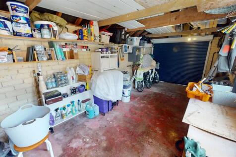 Seacroft Crescent Garage