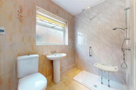 Carter Avenue Shower Room