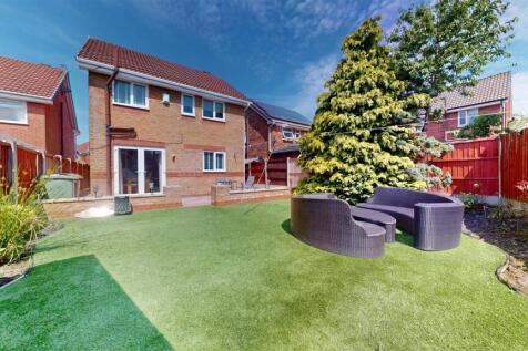 Wendover Close Rear Garden