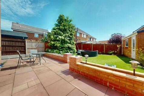Wendover Close Rear Garden