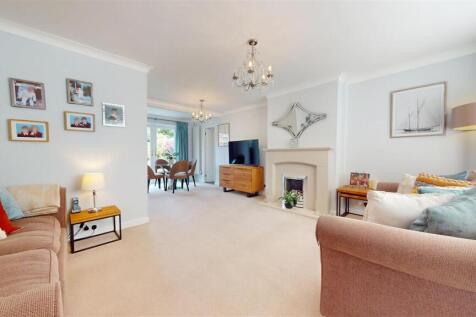 Central Drive Reception Room