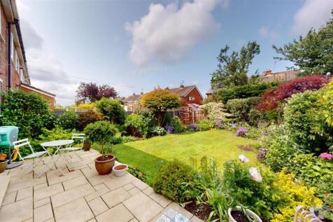 Central Drive Rear Garden