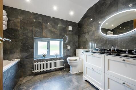 Diggers Barn  Bathroom