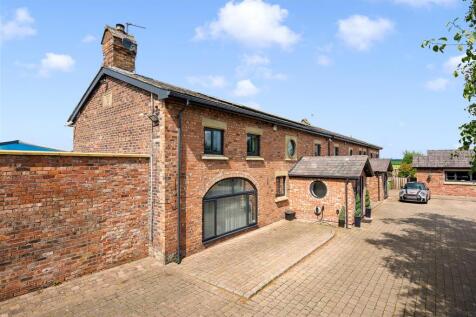 Diggers Barn Exterior