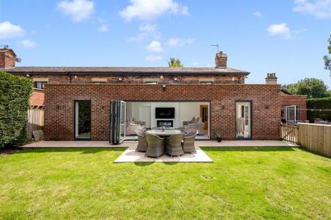 Diggers Barn Rear View