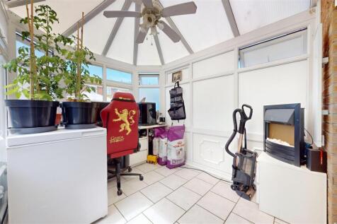 The Shires Conservatory