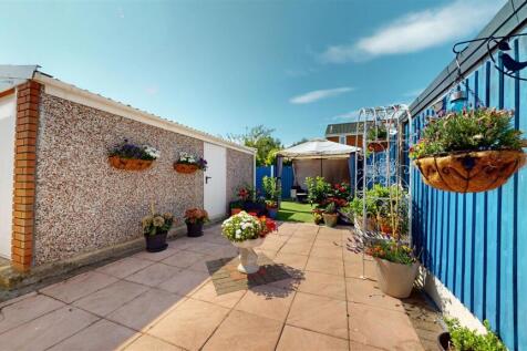 The Shires Rear Garden