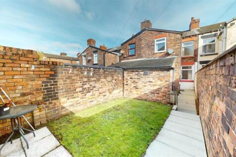 Robins Lane Rear Garden