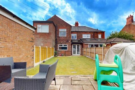 Dentons Green Lane Rear Garden