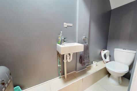 Dentons Green Lane WC
