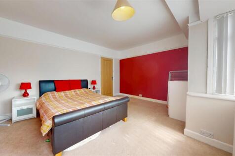 Dentons Green Lane Bedroom