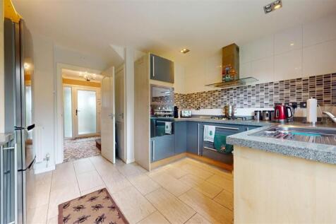 Tudor Close Kitchen