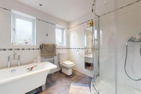 Tudor Close Bathroom
