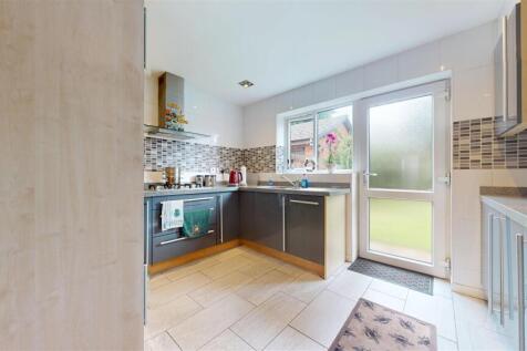Tudor Close Kitchen