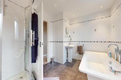 Tudor Close Bathroom