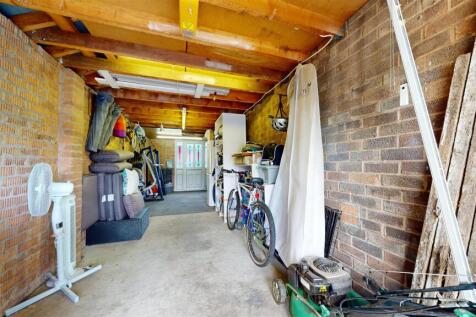 Barwell Avenue Garage