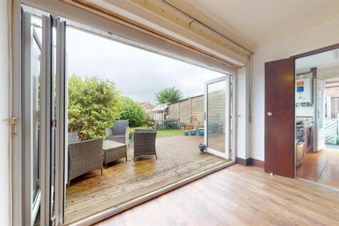 Teesdale Road Bifold Doors