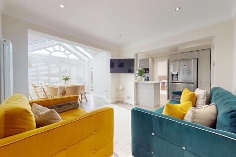 Paisley Avenue Sitting Room