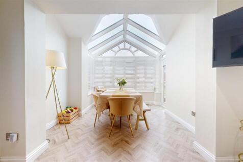 Paisley Avenue Dining Room