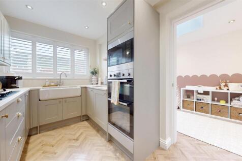 Paisley Avenue Kitchen
