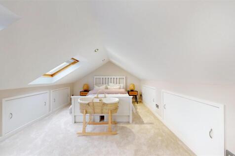 Paisley Avenue Loft Room