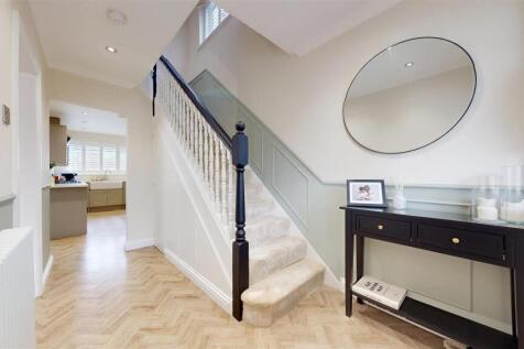 Paisley Avenue Hallway