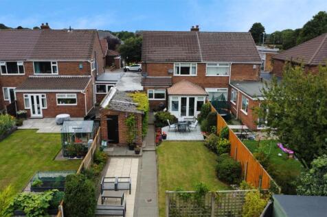 Broadway Rear Garden