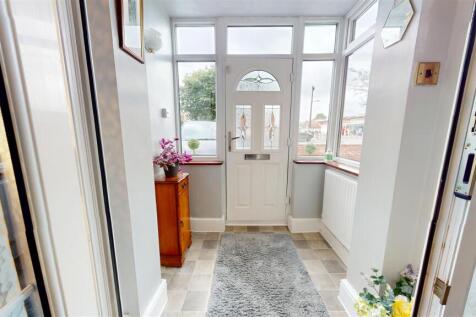 Broadway Porch