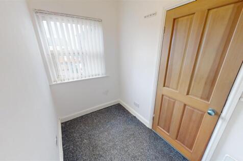 Derbyshire Hill Road Bedroom